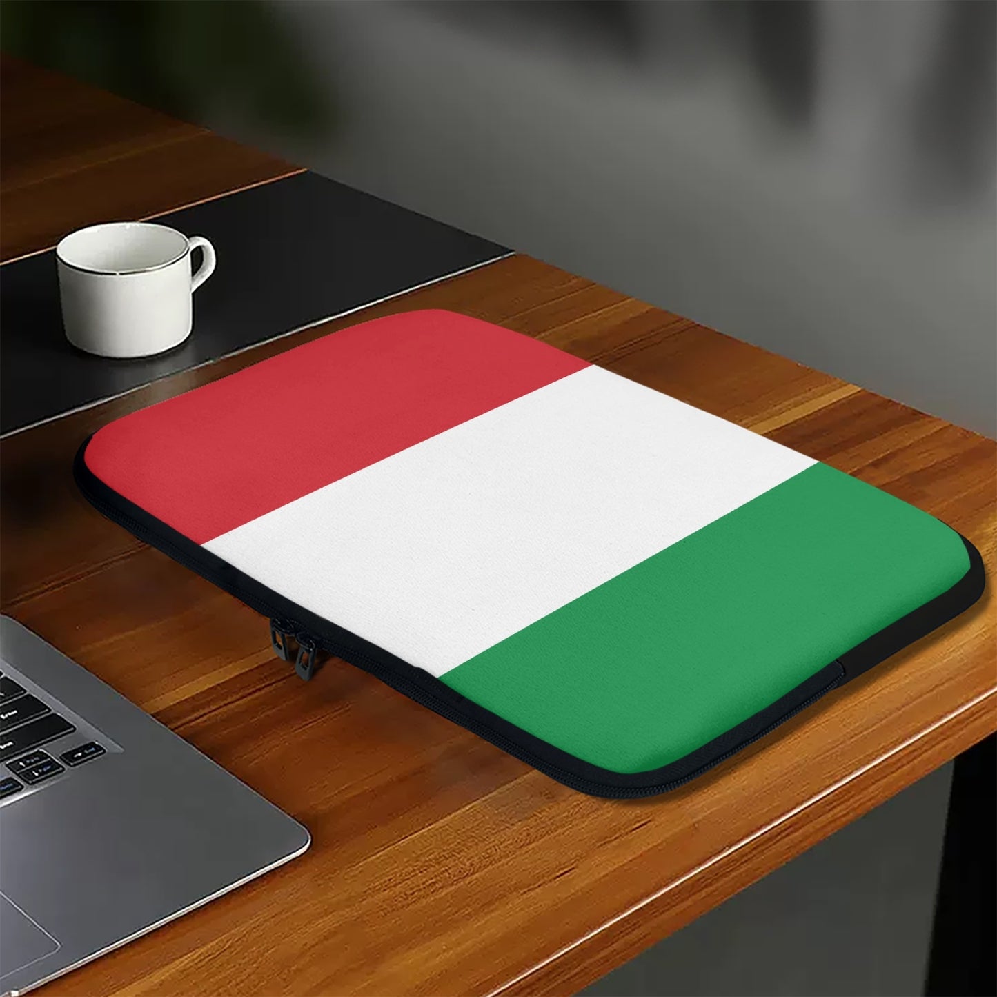 Italy Flag - Laptop Sleeve - without black handles