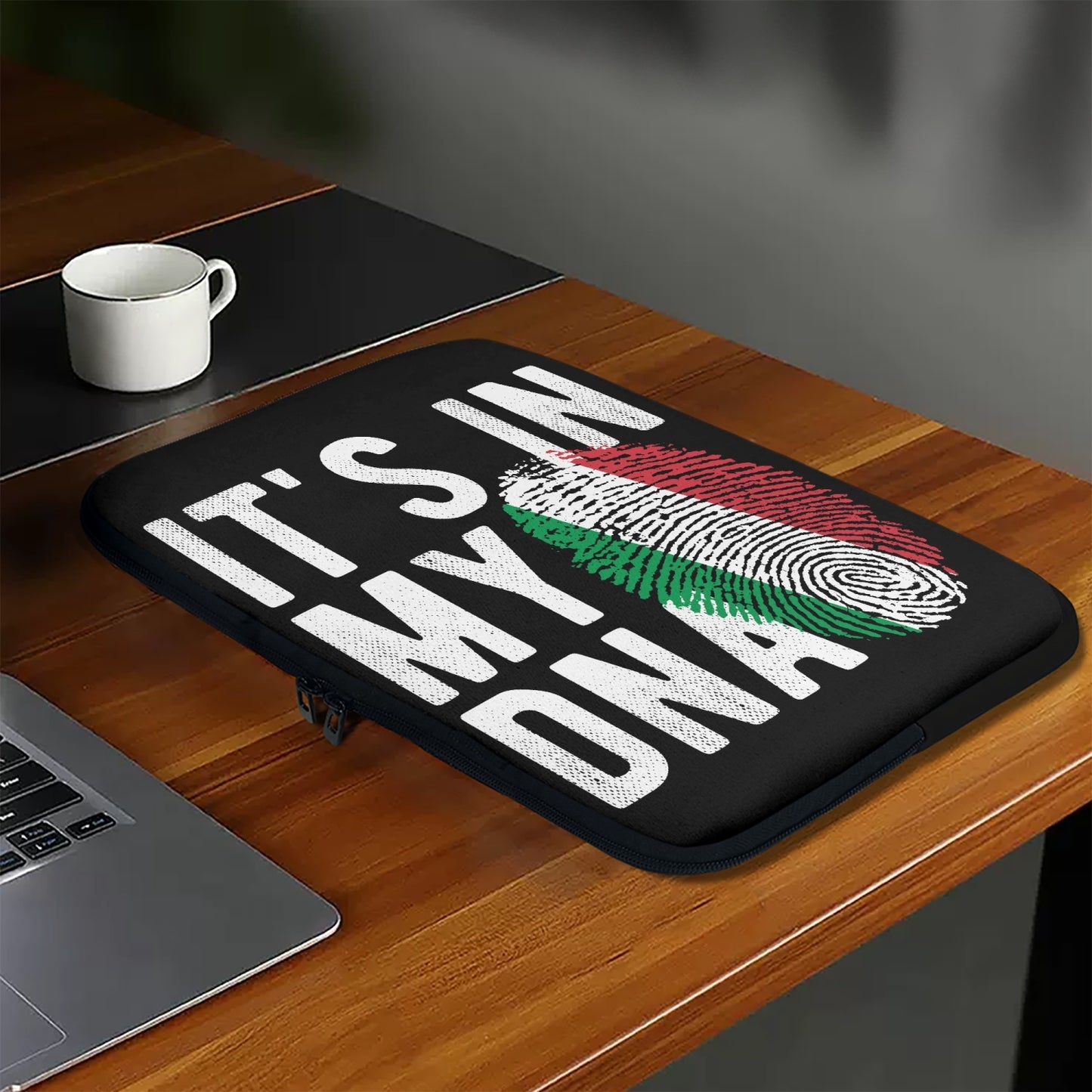 Italy It's in my DNA - Laptop Sleeve